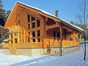 laminated log house 1 300x226